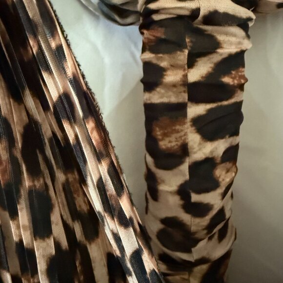 Good American “Always Fits” Plissé Knotted Jumpsuit – Leopard Print (Size 0–4) - Picture 3 of 3